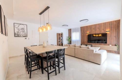 Haifa Apartment | 2BR the most wonderful APT BY MadrigalRentals
