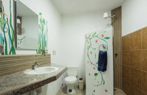 Puerto Viejo de Talamanca Villa | 🌴3-Bedroom Villa | 5-Min Walk to Beach + Pool, Patio Kitchen & Tiki-Bar