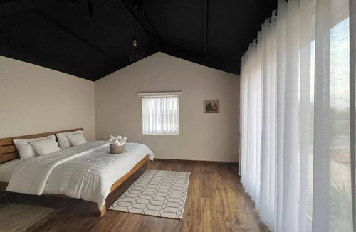 Ras Al Khaimah House | 3 bedrooms in the farm with stay in Desert Hut