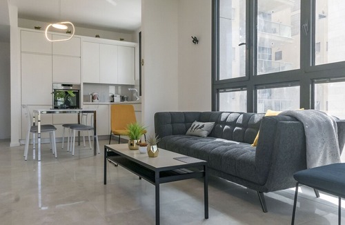 Kerem HaTeimanim Apartment | 3 luxury seaside bedrooms / parking / 2 bathrooms / sea view