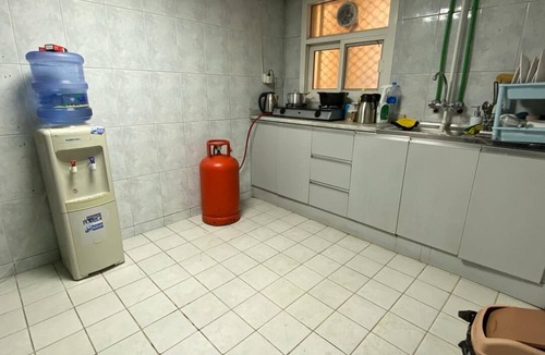 Al Rigga Bed & Breakfast | 3-Shared bedroom Bunk bed & FREE breakfast -Dubai Zeus Hostel- Free WiFi, AC