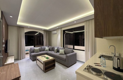 Al Abdali Apartment | 302 JRE Rooftop with stunning boulevard veiw