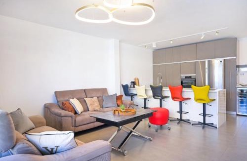 Tel Aviv City Center Apartment | 3BR Beach&City Vibes in Bugrashov by HolyGuest
