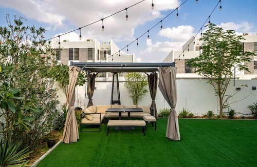 Dubai Villa | 4 Bedroom Villa - Modern and Upgraded- Damac Hills 2