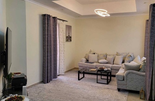 Mirdif House | 4-Bedroom villa with a spacious Garden & Private Pool