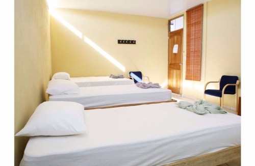 Managua Bed & Breakfast | 4-D ROOM - 2 SINGLE BEDS