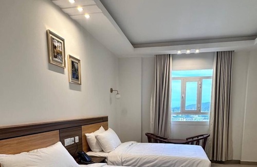 Azaiba Hotel | 4 Guys Hotels
