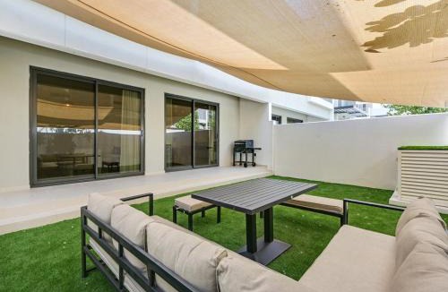 Dubai Villa | 4BR Luxurious Villa DAMAC Hills 2