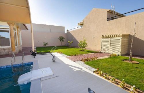 Al Jazirat Al Hamra Villa | 4BR Luxury villa with private pool and Majlis