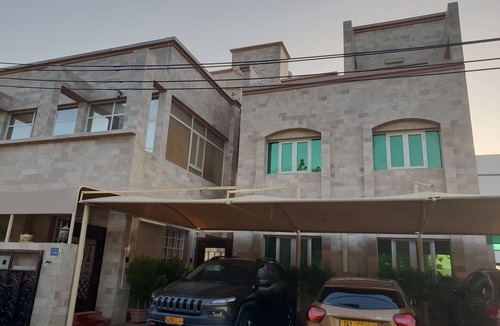 Muscat Villa | 5 Queen Bedrooms with private bathrooms in the @ the center of city.