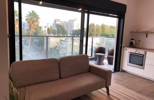 Haifa Apartment | A Stylish Apartment near the Beach
