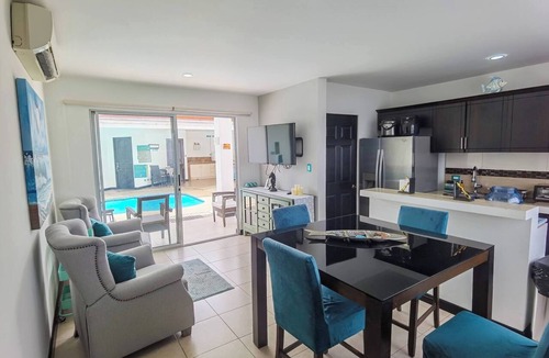 Bejuco House | Acogedora casa de playa, Condominio Malaga Bejuco