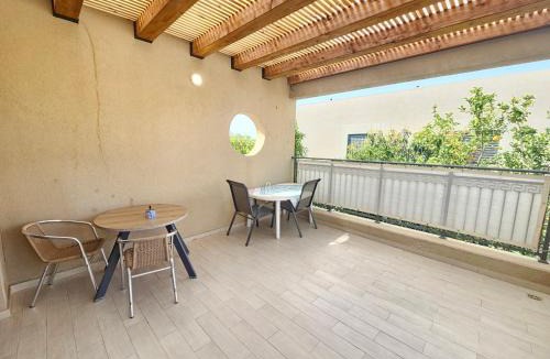 Brener Apartment | Adorable 3 bedroom Brenner "Hill" suite