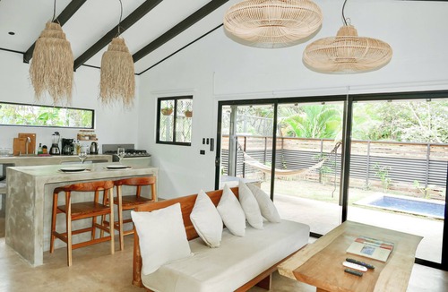 Santa Teresa House | Aduana House