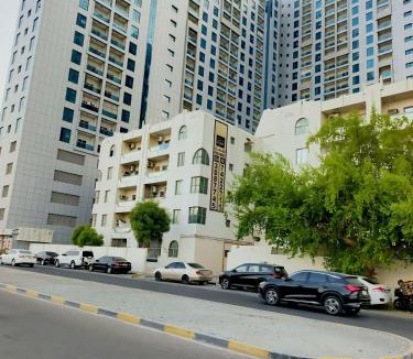 Ajman Apartment | Ajman Friends Downtown Apartment Fully Yours Two Rooms and Kitchen for 3 People