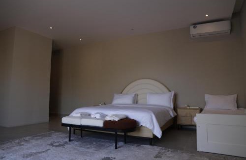 Abu Dhabi Ski Chalet | Al Ain Farm Escape with Private Pool , Mini Golf , and Firepit