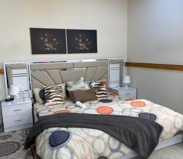 Azaiba Hotel | Al Azaiba Real Estate Center