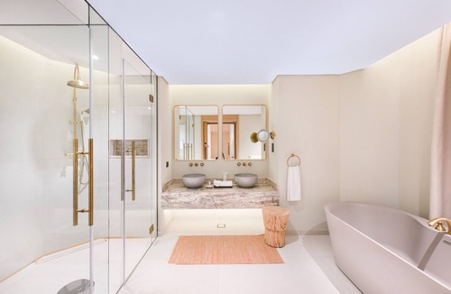 Al Madam Cabin | Al Badayer Retreat by Sharjah Collection