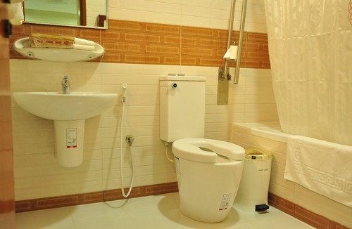 Seeb Hotel | Al Bahjah Hotel