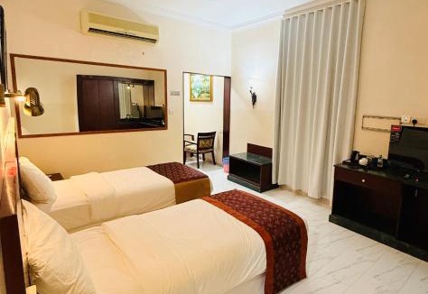 Al Maabilah Hotel | Al Barka Palace Hotel