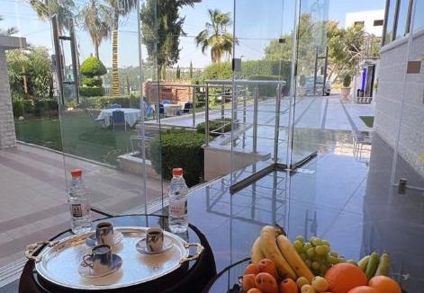 Suwailih Hotel | Al-Farouq Suites