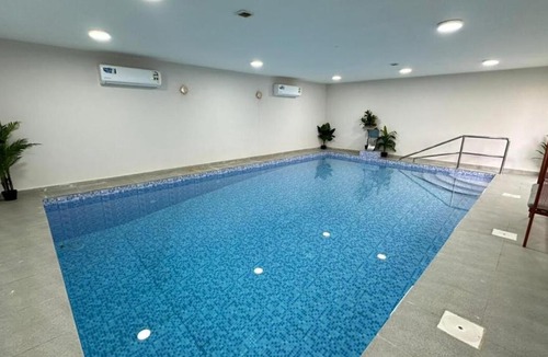 Salalah Ski Chalet | Al Hawli pool gathering