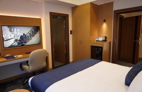 Al Qasimia Hotel | Al Hayat Hotel