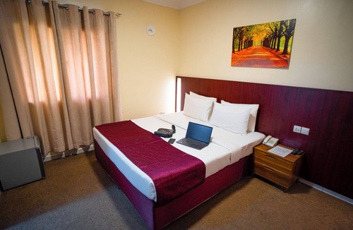 Al Sabkha Hotel | Al Karnak Hotel