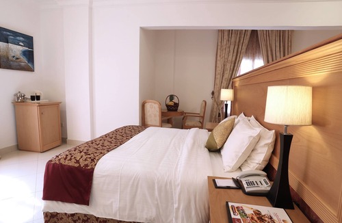 Al Ghubrah Ash Shamaliyyah Hotel | Al Maha International Hotel