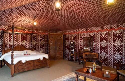 Dubai Other | Al Marmoom Oasis Bedouin Tent Experience