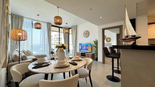 Al Raha Beach Apartment | Al Raha 2BR Haven - Stylish Elegant Luxe Escape