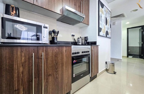 Abu Dhabi Apartment | Al Reef 1BR - Stylish Urban Chic Escape