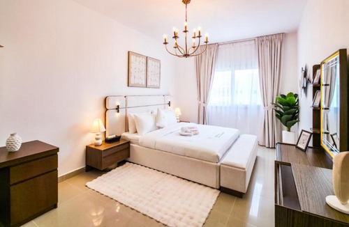 Abu Dhabi Apartment | Al Reef 3BR - Chic Poolside Luxe Retreat