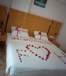 Al Ghubrah Ash Shamaliyyah Hotel | Al Reef Hotel