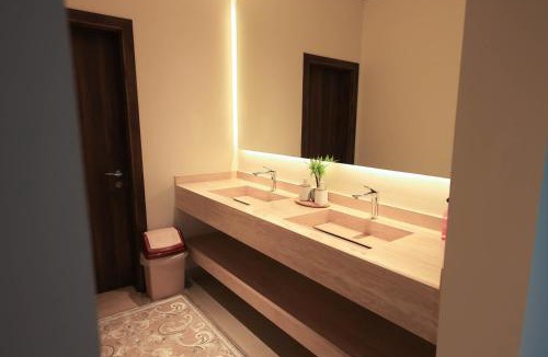 Musannah Resort | Al Tharaa Chalet استراحة الثراء