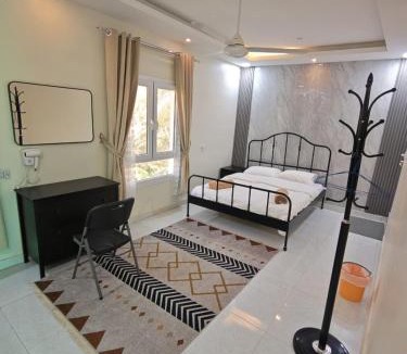 Al Hamra House | Albustan House