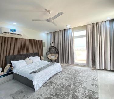 Al Ashkharah Ski Chalet | alyas villa الياس فيلا