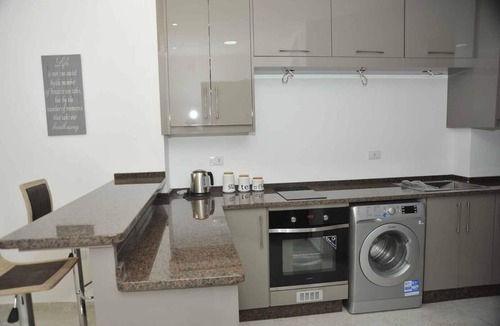 Al Abdali Apartment | Amazing one Bedroom Apartment in Amman,Elwebdah 8