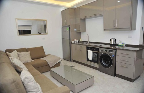 Jabal Al-Hussein Apartment | Amazing one Bedroom Apartment in Amman,Elwebdah 10