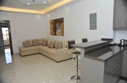 Jabal Al-Hussein Apartment | Amazing one Bedroom Apartment in Amman,Elwebdah 11