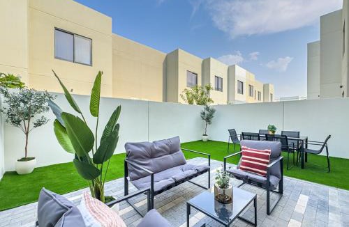 Abu Dhabi Villa | Amazing Townhouse - Yas Island - 5 min to Formula 1, Ferrari World, Warner Bros, Sea World - Designer's Choice