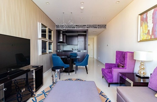 Downtown Dubai Apartment | Amazing Two Bedroom at Damac Distinction 3804
