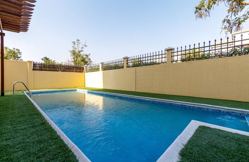 Dubai Villa | Ample 5 Bedroom +Maid's Room Villa w/Private Pool
