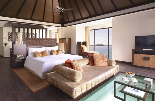 Palm Jumeirah Hotel | Anantara The Palm Dubai Resort