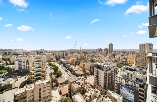 Jerusalem City Centre Apartment | Angelic 1BR Savion View Apartment with Temple Mount View from the Balcony
