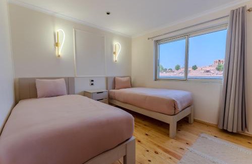 Luxor Boat Rental | Anoush Dahabiya 7 nights from Luxor to Luxor each Monday
