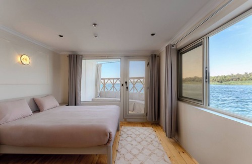 Nile River Luxor Boat Rental | Anoush Dahabiya Nile cruise Double Room 4 nights From Luxor to Aswan each Monday