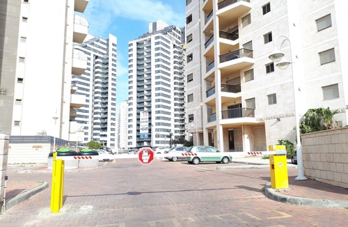 Ashdod Apartment | Apartment Close to the marina and shopping center