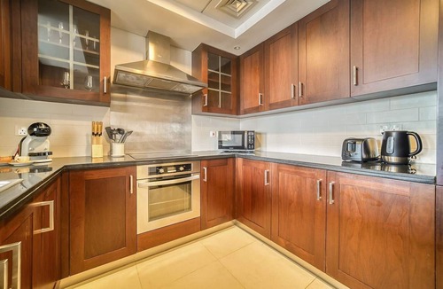 Downtown Dubai Villa | Apartment Taif - One Bedroom Villa, Sleeps 3