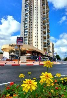 Ashdod Apartment | apartments with separate kitchen by the sea